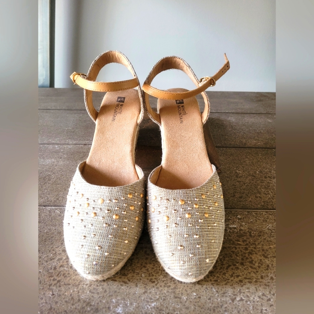 White Mountain Beige & Gold Studded Women's Summer Wedges